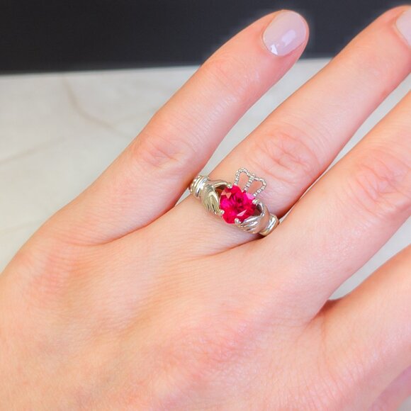 Lorenzo Sterling Silver Claddagh Ring with Synthetic Ruby Heart – Size 7 - Picture 11 of 12